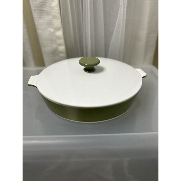 Vintage Corning Ware USA Made Avocado Green Casserole Dish w/ Lid 10 in - Picture 7 of 7